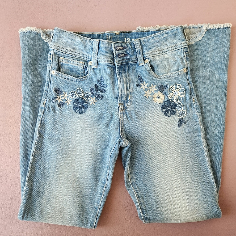 GAP Blue Ankle Cropped Jeans with Floral Embroidery